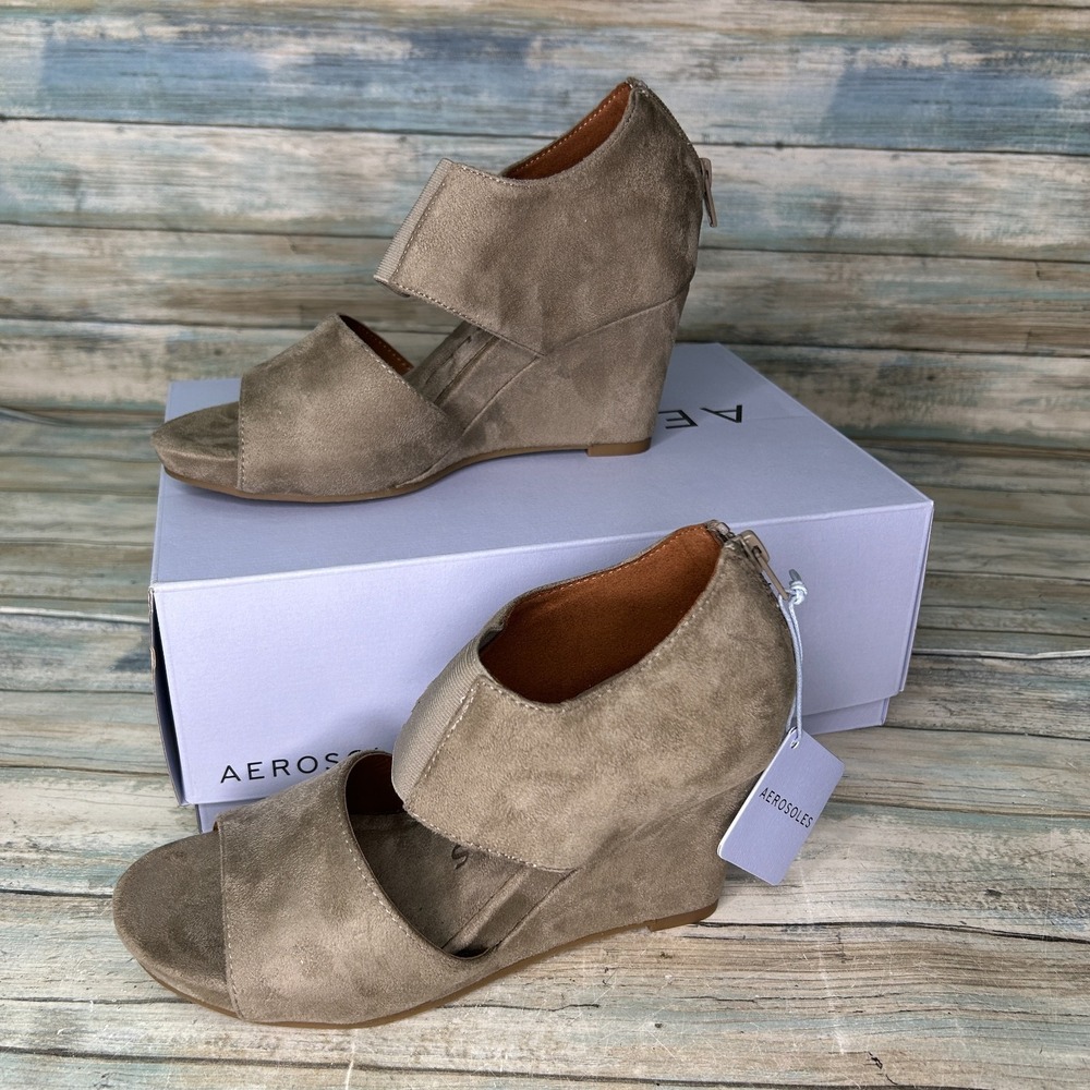 Aerosoles Sandals Wedge‎ Heels Size 6.5 Purdy Womens Trench Coat Faux Suede